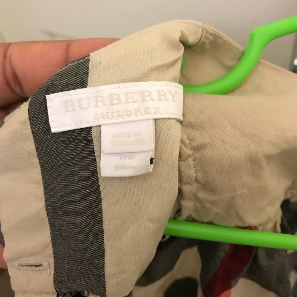 Burberry - Picture 2 of 2